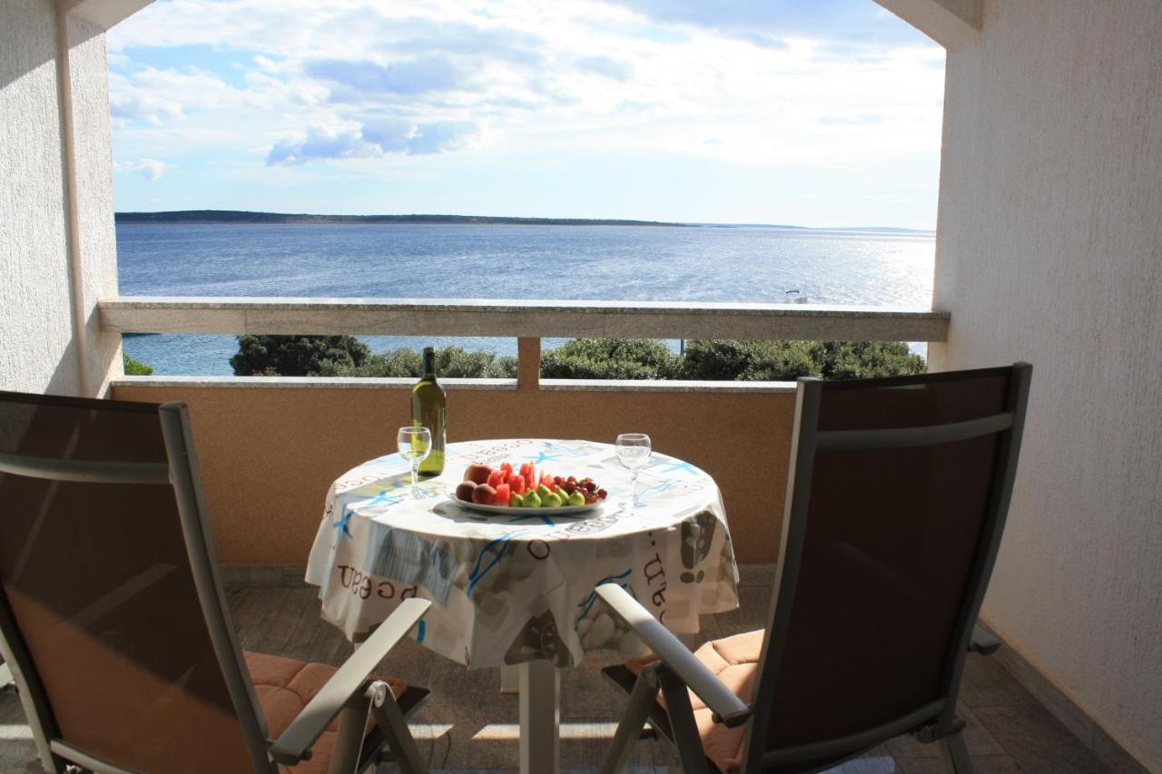 Apartments By The Sea Mandre, Pag - 8655 Kolan Extérieur photo