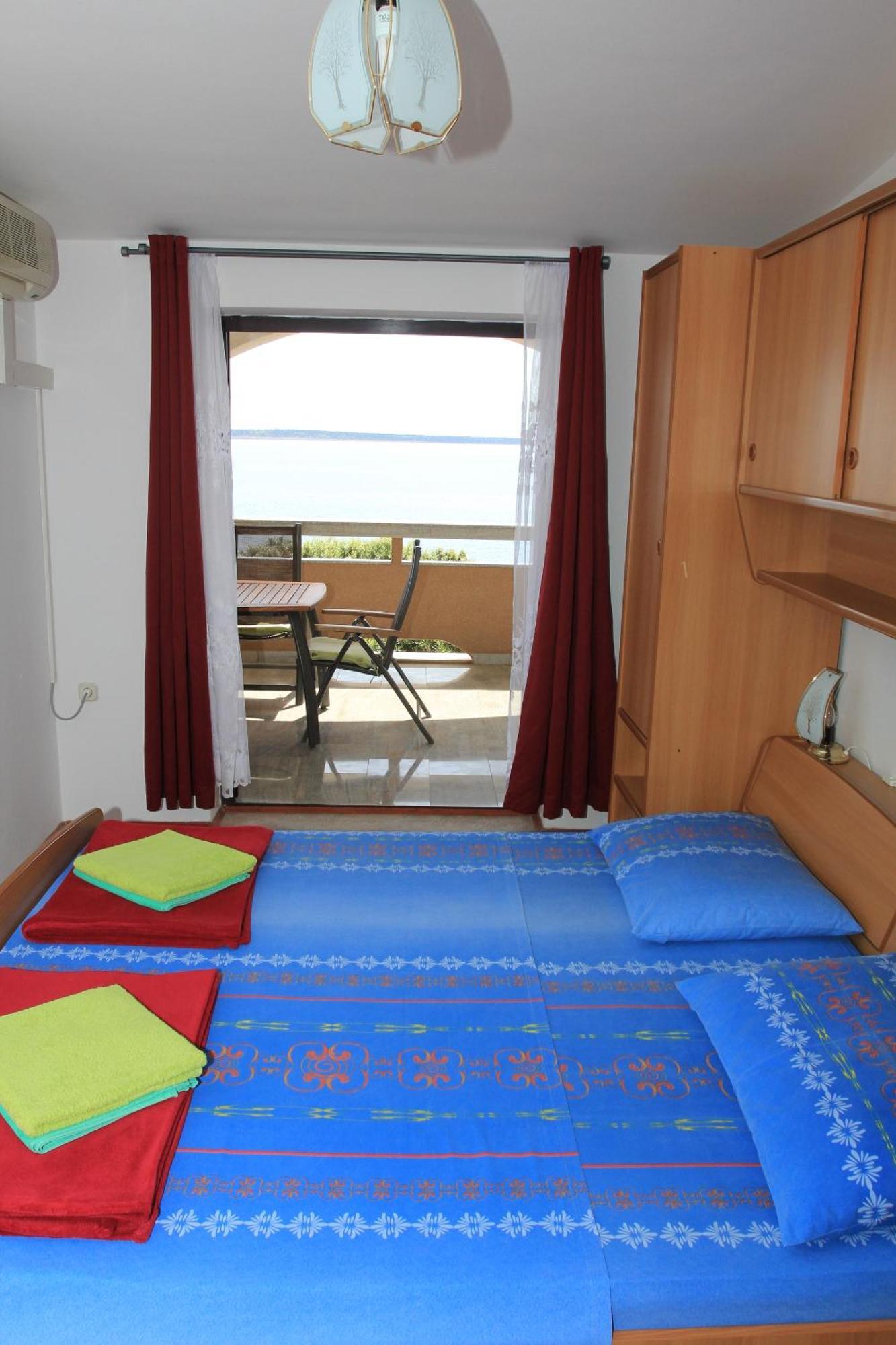Apartments By The Sea Mandre, Pag - 8655 Kolan Chambre photo